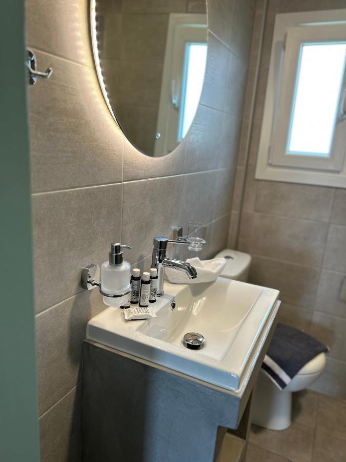 Calliopes By The Sea Boutique Suites 帕拉利亚狄奥尼索 外观 照片