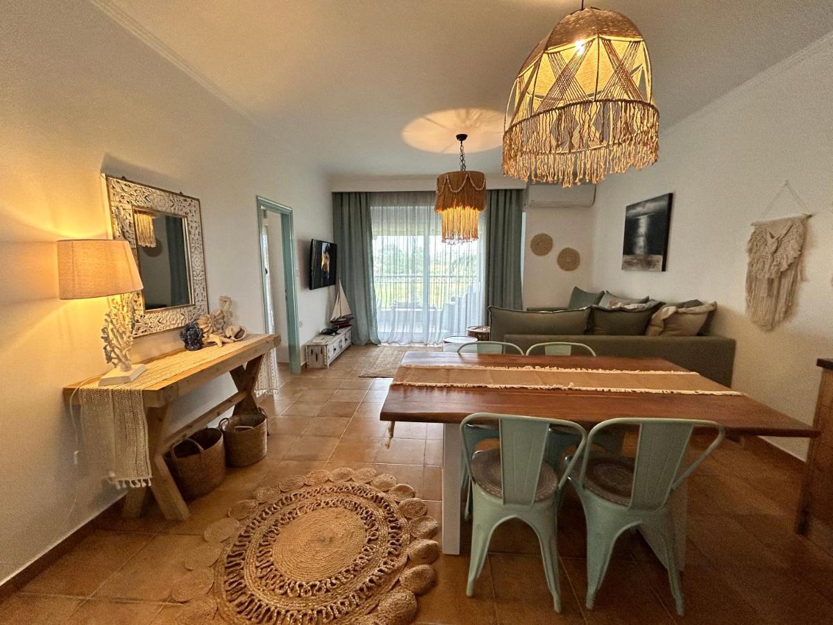 Calliopes By The Sea Boutique Suites 帕拉利亚狄奥尼索 外观 照片