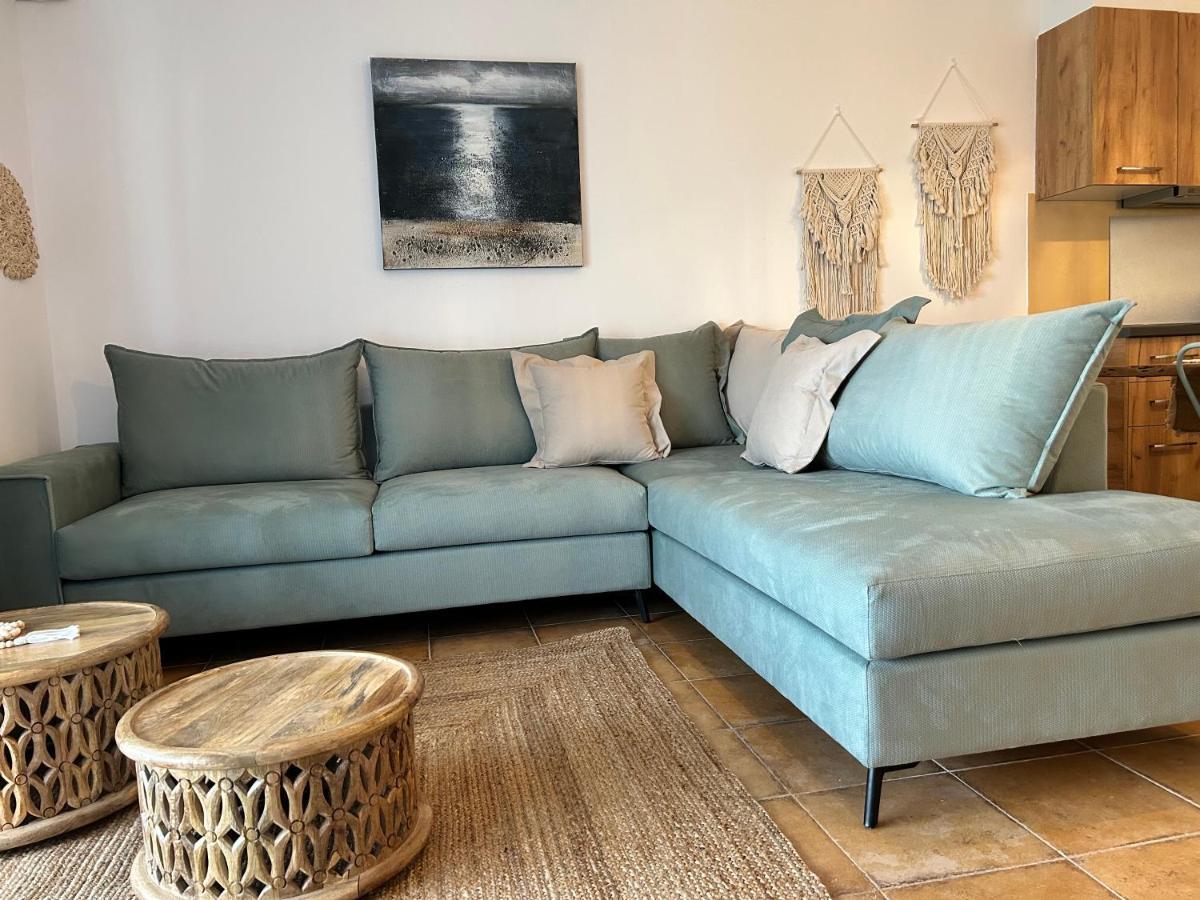 Calliopes By The Sea Boutique Suites 帕拉利亚狄奥尼索 外观 照片