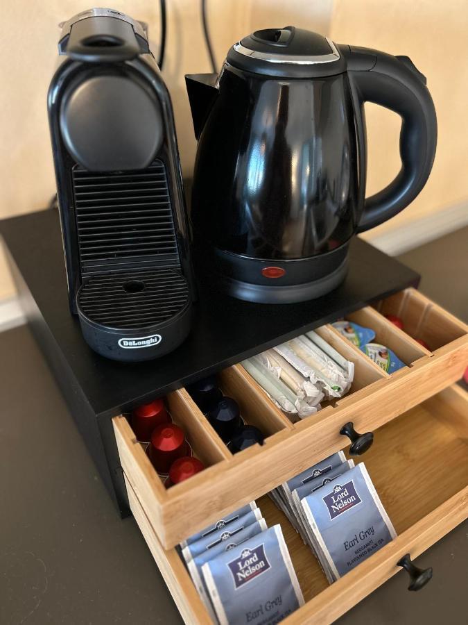 Calliopes By The Sea Boutique Suites 帕拉利亚狄奥尼索 外观 照片